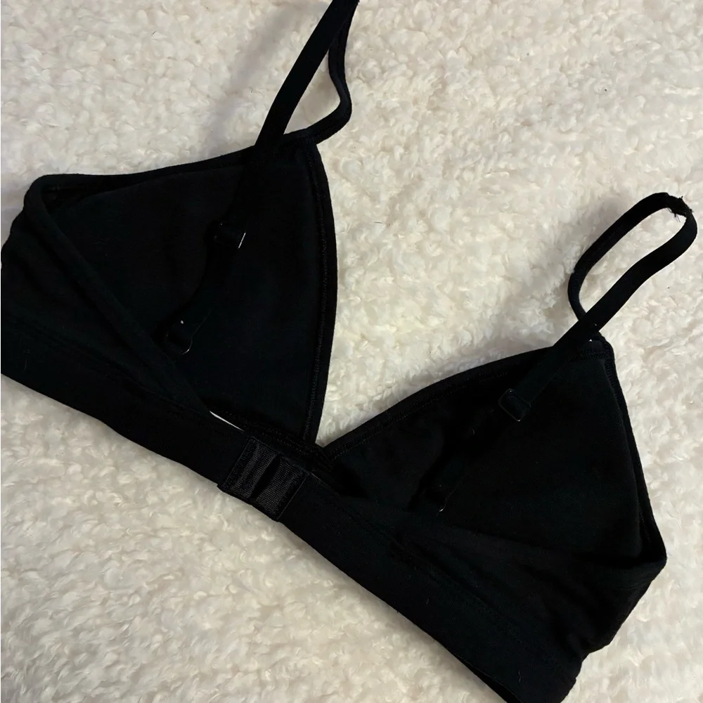 Calvin Klein Black Triangle Bralette - Picture 3 of 5